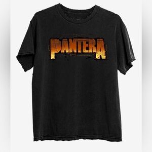 Hot Topic Black and Orange Pantera Tee